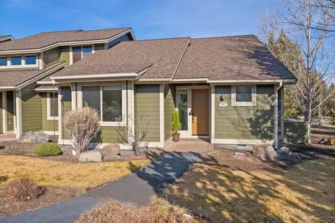 661 Sagebush Cir, Redmond, OR 97756