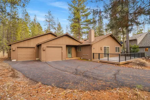 56926 E Park Ln #12, Sunriver, OR 97707