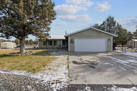 13574 SE Southwood Dr, Prineville, OR 97754