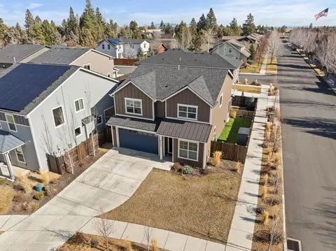 63204 NW Red Butte Ct, Bend, OR 97703