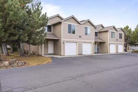 1470 SW 16th St, Redmond, OR 97756