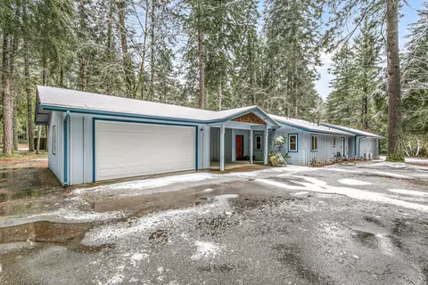 260 Mcmullen Creek Rd, Selma, OR 97538