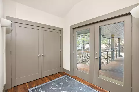 Entry Way - 1627 NW Summit Dr, Bend, OR 97703 photo 1 of 3