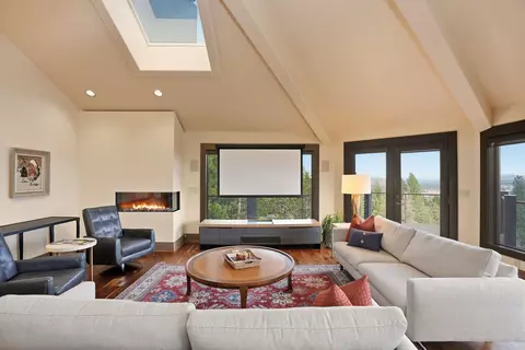 Living - 1627 NW Summit Dr, Bend, OR 97703 photo 9 of 10