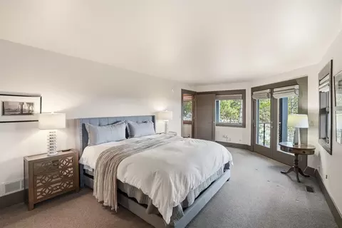 Bedroom - 1627 NW Summit Dr, Bend, OR 97703 photo 1 of 5