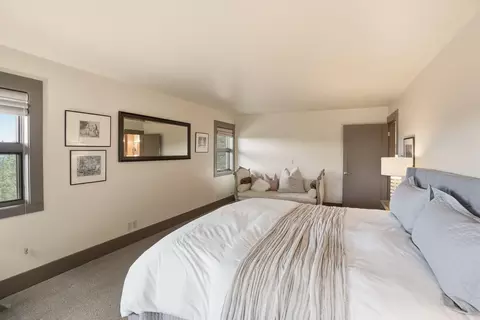 Bedroom - 1627 NW Summit Dr, Bend, OR 97703 photo 2 of 5