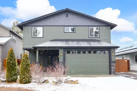 1360 SW 27th St, Redmond, OR 97756