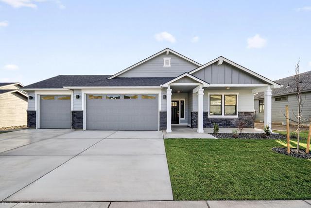 3073 Sky Lakes Dr #59, Medford, OR 97504