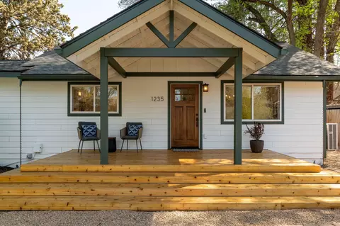 1235 NW Hartford Ave, Bend, OR 97703