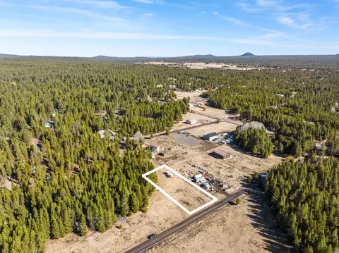 16962 Elsinore Rd, Bend, OR 97707 photo 7