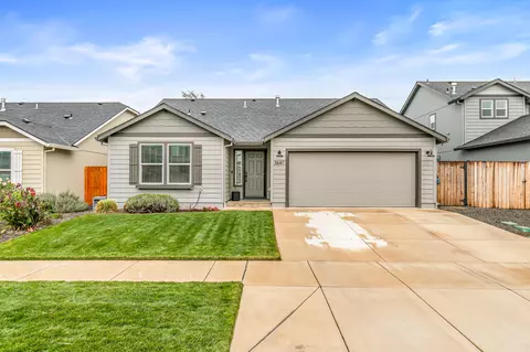 3647 Durst St, Medford, OR 97504