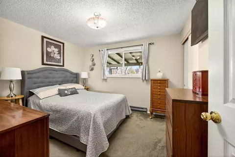 Bedroom - 318 S Buchanan Ave, Eagle Point, OR 97524 photo 3 of 4