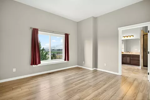 Bedroom - 817 Amerman Dr, Phoenix, OR 97535 photo 1 of 2