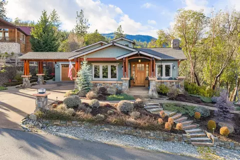 930 Granite Ridge Cir, Jacksonville, OR 97530