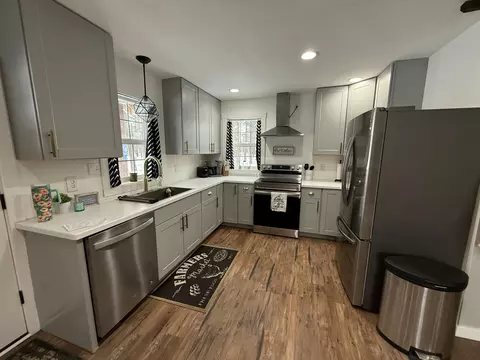 Kitchen - 35956 Kenyon Trl, Bly, OR 97622 photo 1 of 1
