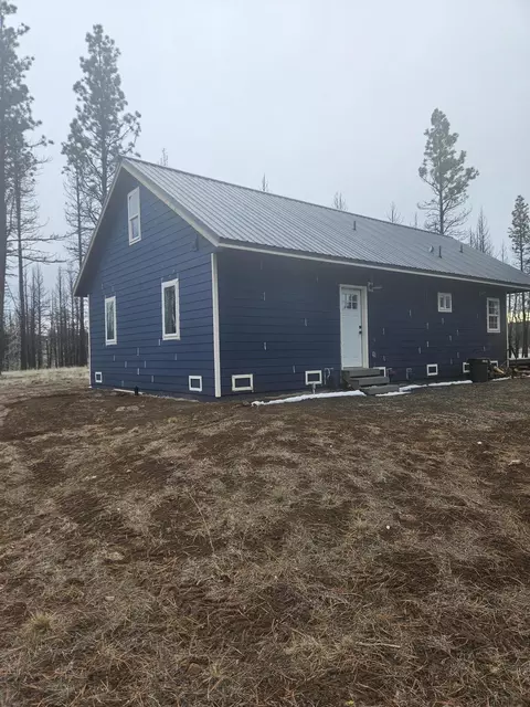 Exterior - 35956 Kenyon Trl, Bly, OR 97622 photo 2 of 3