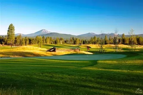 56210 Mirror Rock Loop, Bend, OR 97707 photo 3