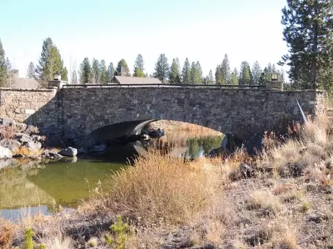 56210 Mirror Rock Loop, Bend, OR 97707 photo 5