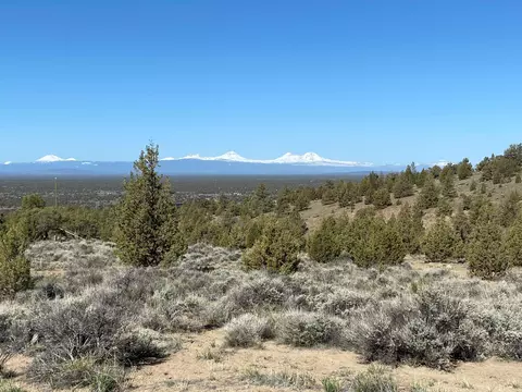 sw pinnacle court #HOME 700, Powell Butte, OR 97753