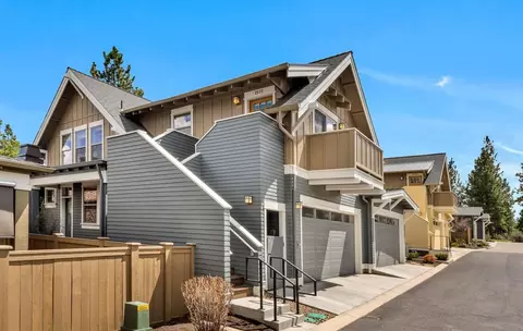 2572 NW Pompy Pl # 21, Bend, OR 97703