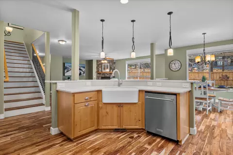 Kitchen - 512 NW Flagline Dr, Bend, OR 97703 photo 1 of 3