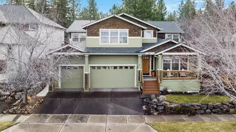 512 NW Flagline Dr, Bend, OR 97703