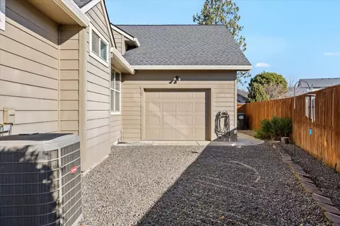 1104 Pumpkin Rdg, Eagle Point, OR 97524 photo 9