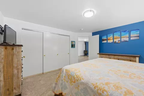 Bedroom - 1406 Circle Bar Dr, La Pine, OR 97739 photo 3 of 7