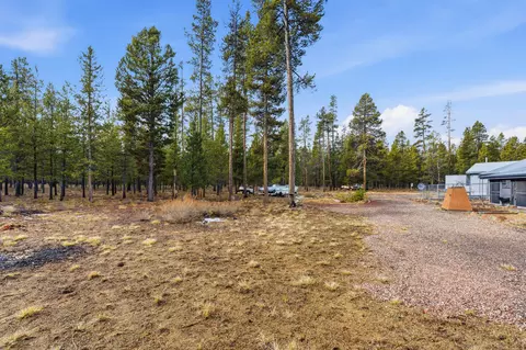Exterior - 1406 Circle Bar Dr, La Pine, OR 97739 photo 10 of 13