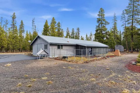 Exterior - 1406 Circle Bar Dr, La Pine, OR 97739 photo 8 of 13