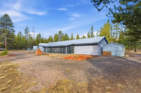 Exterior - 1406 Circle Bar Dr, La Pine, OR 97739 photo 9 of 13