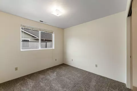 Bedroom - 731 Maple St, Central Point, OR 97502 photo 3 of 5