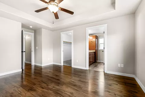 Bedroom - 3288 Grant Rd, Central Point, OR 97502 photo 1 of 3