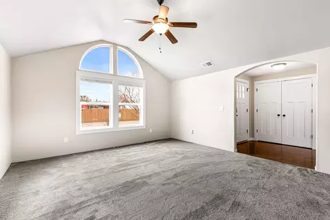 Living - 3288 Grant Rd, Central Point, OR 97502 photo 2 of 3