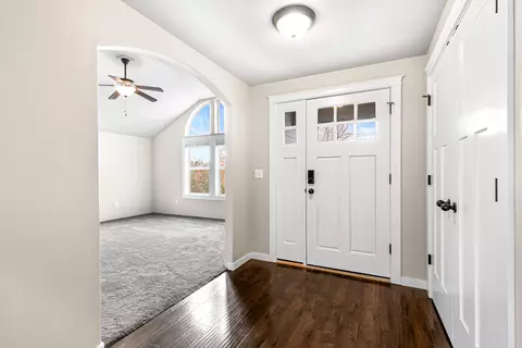 Entry Way - 3288 Grant Rd, Central Point, OR 97502 photo 1 of 1