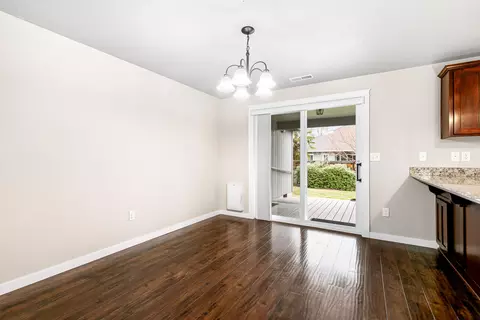 Dining - 3288 Grant Rd, Central Point, OR 97502 photo 1 of 1