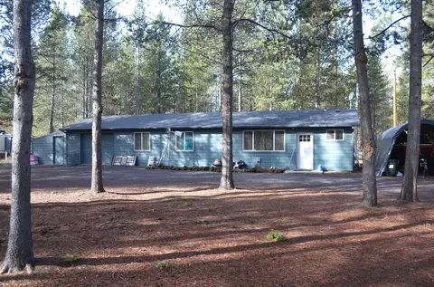 Exterior - 53425 Kokanee Ln, La Pine, OR 97739 photo 2 of 8