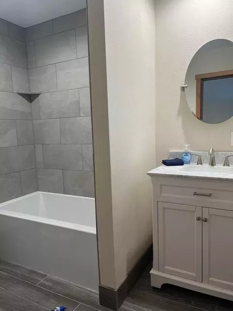 Bath - 53425 Kokanee Ln, La Pine, OR 97739 photo 3 of 3
