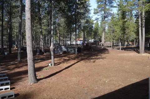 Exterior - 53425 Kokanee Ln, La Pine, OR 97739 photo 5 of 8