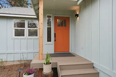 60987 Lodgepole Dr, Bend, OR 97702