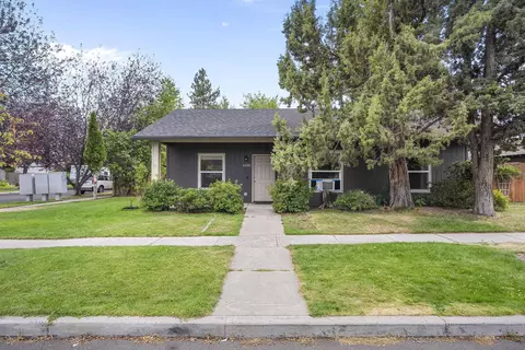61210 Larkspur Loop, Bend, OR 97702