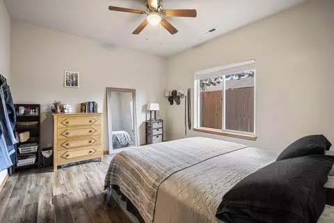 Bedroom - 61210 Larkspur Loop, Bend, OR 97702 photo 1 of 3