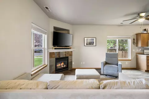 Living - 61210 Larkspur Loop, Bend, OR 97702 photo 2 of 3