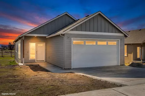 516 SW 6th St #LOT 2, Metolius, OR 97741