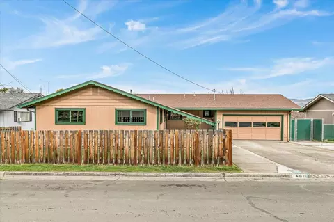 Exterior - 401 Elm St, Phoenix, OR 97535 photo 12 of 13