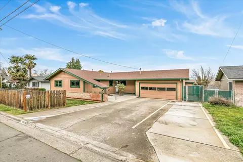 Other - 401 Elm St, Phoenix, OR 97535 photo 3 of 4