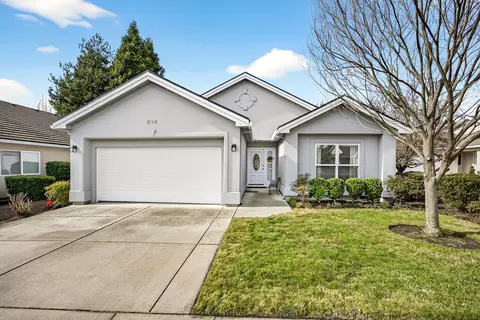 614 Cherrywood Dr, Medford, OR 97504