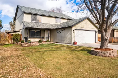 3127 SW Metolius Ave, Redmond, OR 97756