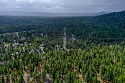 56665 Lloyd Way, Bend, OR 97707 photo 4