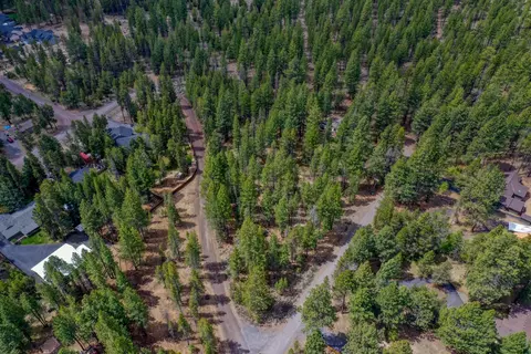 56665 Lloyd Way, Bend, OR 97707 photo 3